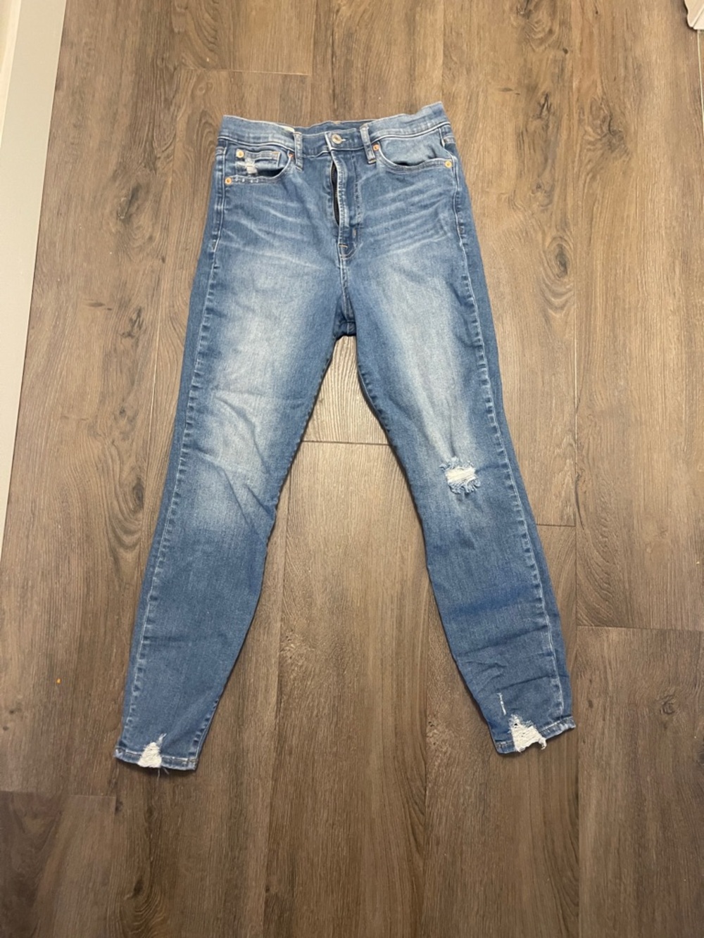 GAP Women's Medium Blue Skinny Distressed Jeans